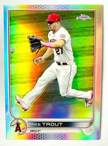 2022 Topps Chrome Mike Trout Refractor Card #200 Angels Star! - Picture 1 of 3