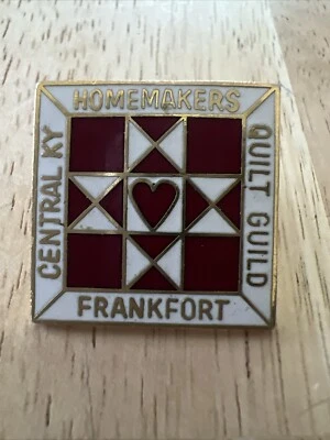 Vintage quilt guide Frankford Central Kentucky homemakers pin back - Image 1 of 4