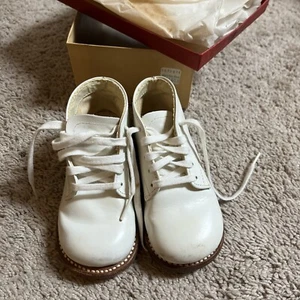 Vintage White Leather Children’s Shoes Size 5.5B Willits Shoes Kids - Picture 1 of 6
