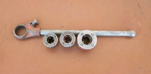 RIDGID 00-R Pipe Threading Die Set with Ratchet & 3 Dies 1", 3/4", 1/2" USA - Picture 1 of 11