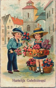 Feliz cumpleaños niño compra flores a una niña postal vintage B142 - Imagen 1 de 2