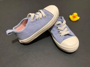 Kinderschuhe Unisex kurzes Oberteil Gr. US 5 Euro 22 Old Navy Komfort & Leicht zu tragen - Bild 1 von 8
