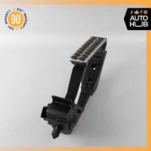 07-14 Mercedes W221 S63 AMG S550 CL550 Gas Accelerator Pedal 2203000304 OEM