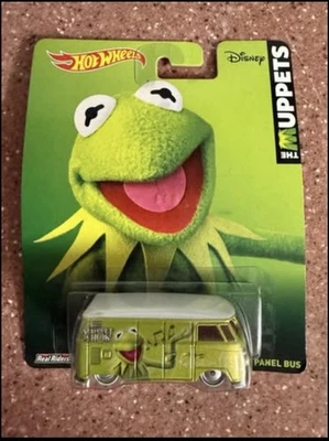 Hot Wheels Pop Culture Disney The Muppets Volkswagen T1 Panel Bus con pilotos reales Foto 1 de 4