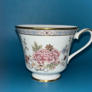 Royal Doulton Canton English Bone China TEA CUP H 5052~Near Mint - Picture 1 of 4