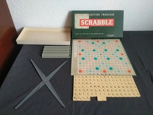 Jeu De Société SCRABBLE Classique Bon État Complet + Accessoire Plateau Tournant - Picture 1 of 9
