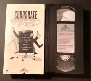 Corporate Affairs (VHS) 1990 comedy stars Peter Scolari and Mary Crosby - Foto 1 di 2