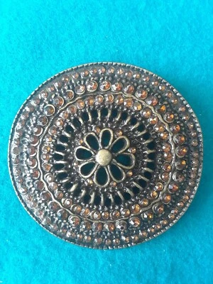  Hebilla de cinturón de latón con pedrería ámbar sin piedras faltantes Foto 1 de 4