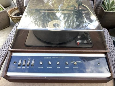 Harmon Kardon SC 2020 Stereo Receiver/ Turntable - Image 1 of 4