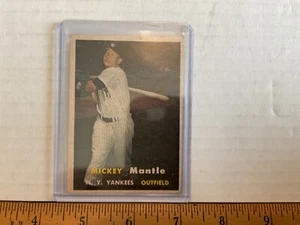 Topps Mickey Mantle 1957 #95 - Imagen 1 de 4