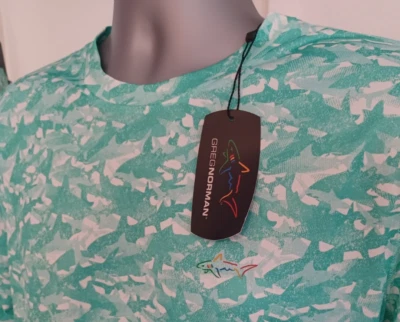 Camisa Greg Norman PlayDry Golf LS Cuello Redondo Tiburón Camuflada Estampada Verde Mediana NUEVA Foto 1 de 4