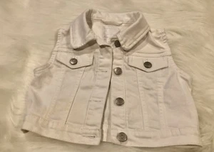 Gymboree Jump Into Summer White Denim Vest Size 5-6 - Picture 1 of 2