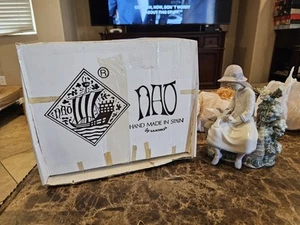 RARE COLLECTIBLE LLADRO NAO SPAIN GIRL DOVE ON BENCH FIGURINE 1983 B-7 JU IN BOX - Picture 1 of 18