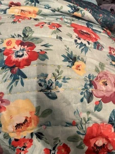 Edredón The Pioneer Woman Sweet Romance Blossoms KING 104x94 pulgadas 100 % poliéster - Imagen 1 de 15
