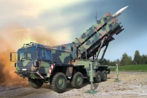 1/35 Patriot SAM Launching System on 15-Ton mil gl Br A1 Military Truck - Picture 1 of 1