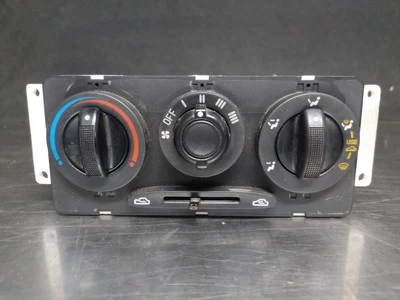 Kia Rio 2000-2002 control de temperatura térmica sin aire acondicionado Foto 1 de 4