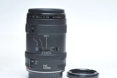 Teleobjetivo Canon EF 135 mm f/2,8 enfoque suave AF montaje EF Foto 1 de 4
