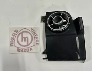 Mazda Rx2 616 Right Side Dash Vent Complete - Picture 1 of 7