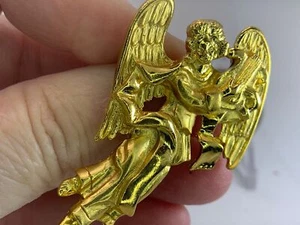 Christmas Angel Playing Harp USA Vintage Gold Brooch Pin V-9522* - Picture 1 of 4