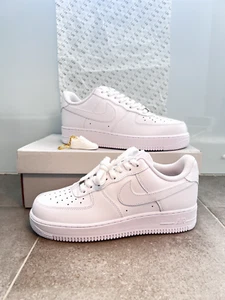 Taglie multiple - Nike Air Force 1 Low '07 Triple White - Nuove con scatola📦✅️ - Foto 1 di 7