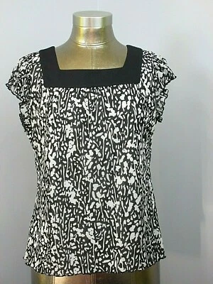 Relativity Black White Sheer Top Womens Size PL Chest 38 Lined Ruffle 231-23927 Foto 1 de 4