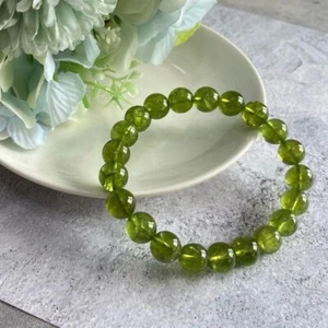 Natural Green Peridot Gemstone Beaded Crystal Healing Reiki Stretch Bracelet - Picture 1 of 4