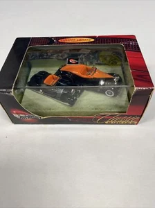 100% Hot Wheels Classic Bodies 1932 Duesenberg & 57C Bugatti 1:64 Scale Diecast - Picture 1 of 8
