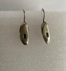 Handwerklich gefertigte Sterling Ohrringe, organische eiförmige Form mit rechteckiger Radierung - Bild 1 von 4
