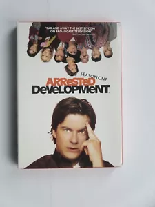Jason Bateman in "Arrested Development" - Complete First Season DVD Set - Imagen 1 de 1