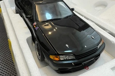 *RARE Black * 1/18 Autoart Nissan Skyline GT-R GTR R32 Group A - Image 1 of 4