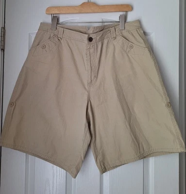 Bermudas informales de algodón de tiro alto con puños beige ciervo blanco para mujer talla 18 Foto 1 de 4