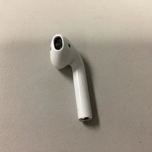 Écouteur gauche Apple AirPods 1ère génération A1523 d'occasion fonctionne uniquement - Photo 1 sur 10