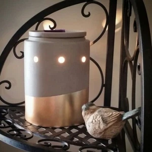 Scentsy Urban Luster Warmer ~ Gold/Grey ~ Retired/RARE ~ NEW in Box - Picture 1 of 3