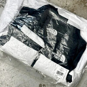 *NEW* Men The North Face 1996 Retro Nuptse Vest TNF Black / White (NF0A3JQQ LA9) - Picture 1 of 4