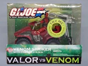 G.I. JOE / VENOM STRIKER WITH CLAW / 2005 / VALOR VS VENOM - Picture 1 of 6