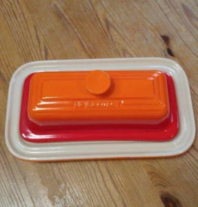 Le Creuset Butter Dish Flame Orange Butter case Stoneware - Picture 1 of 3