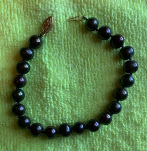 7 Zoll Faux schwarze Perlen Armband, Fisch Haken Verschluss - Bild 1 von 2