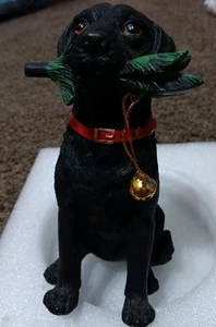 Statuina Natalizia Labrador Retriever Nera Resina 7,5" H X 4" L X 6" L - Foto 1 di 6