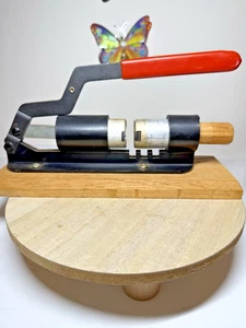 Heavy Duty Nut Cracker Wood Base Metal Handle Vintage - Picture 1 of 10