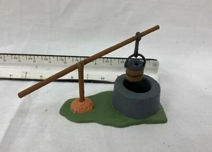 Marx Playset Small Stone Well with Wood Dipper Bucket - Picture 1 of 11