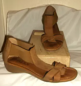 The Flexx Cognac Nubuck Band Together Sandals 8 M - Picture 1 of 5