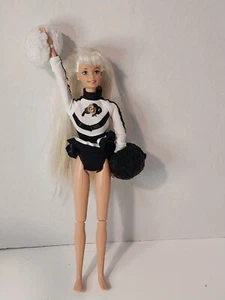 1996 Rare Vintage University Of Colorado Cheerleader Barbie - Picture 1 of 2