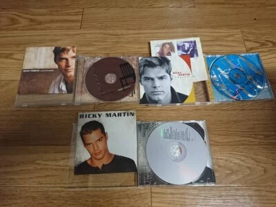Ricky Martin CD SET x3  【Sound Loaded】【Vuelve】 etc Album set（Used item）Ｓ08370 - Image 1 of 3