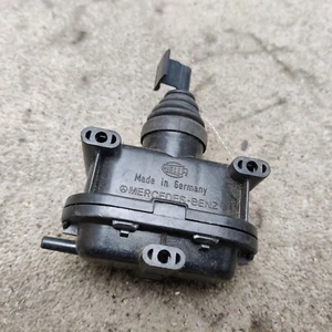 Mercedes W123 W126 W201 R107 Boot Trunk Lid Lock Vacuum Actuator 5ZM003764-01 - Picture 1 of 4