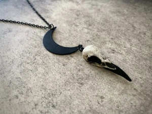 Crescent Moon Raven Skull Necklace - Waning Moon Necklace Moon Goddess Necklace - Picture 1 of 4