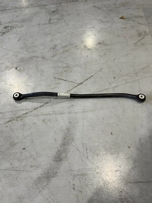 Barra de oruga de suspensión delantera RAM 2500 2014-2025 OEM USADA COMO NUEVA Foto 1 de 2