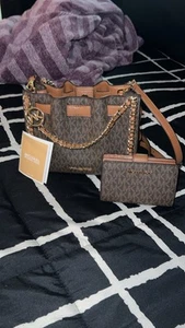 Michael Kors Handbag and Wallet - Picture 1 of 1