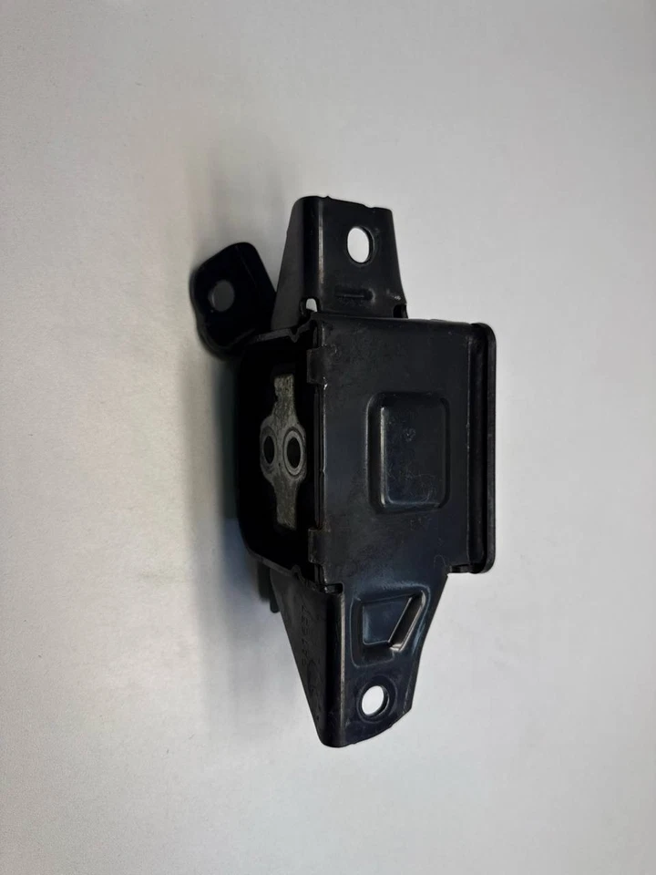 Soporte de cojinete de motor Hyundai I30 PD 2.0T N Fastback 21830-S0100 Foto 1 de 4