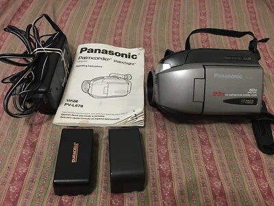 Panasonic PV-L678D  Palmsight VHS-C Analog Camera Camcorder Palmcorder - Image 1 of 4