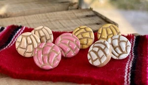 Concha Pan Dulce Stud Earrings/Mexican Sweet Bread Studs/Handmade Clay Earrings - Picture 1 of 7